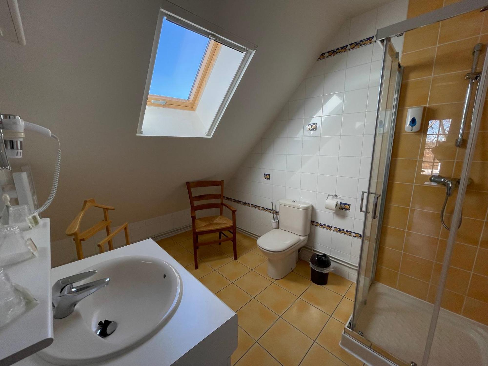 Logis Hotel Restaurant Auberge Du Bougnat Saint-Victor-la-Riviere ภายนอก รูปภาพ