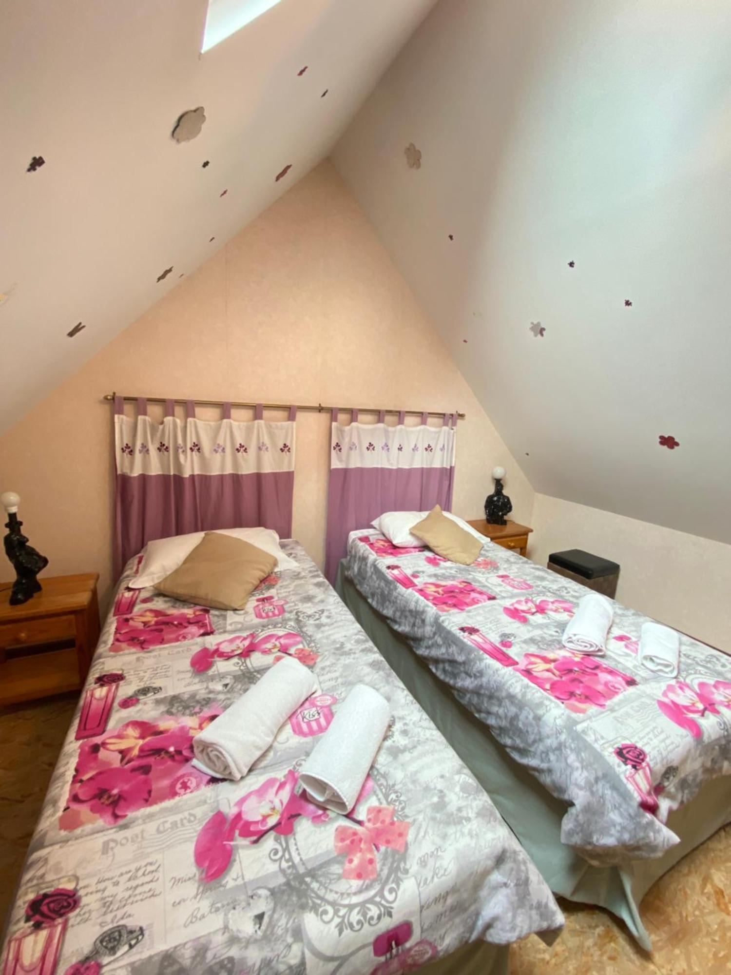 Logis Hotel Restaurant Auberge Du Bougnat Saint-Victor-la-Riviere ภายนอก รูปภาพ