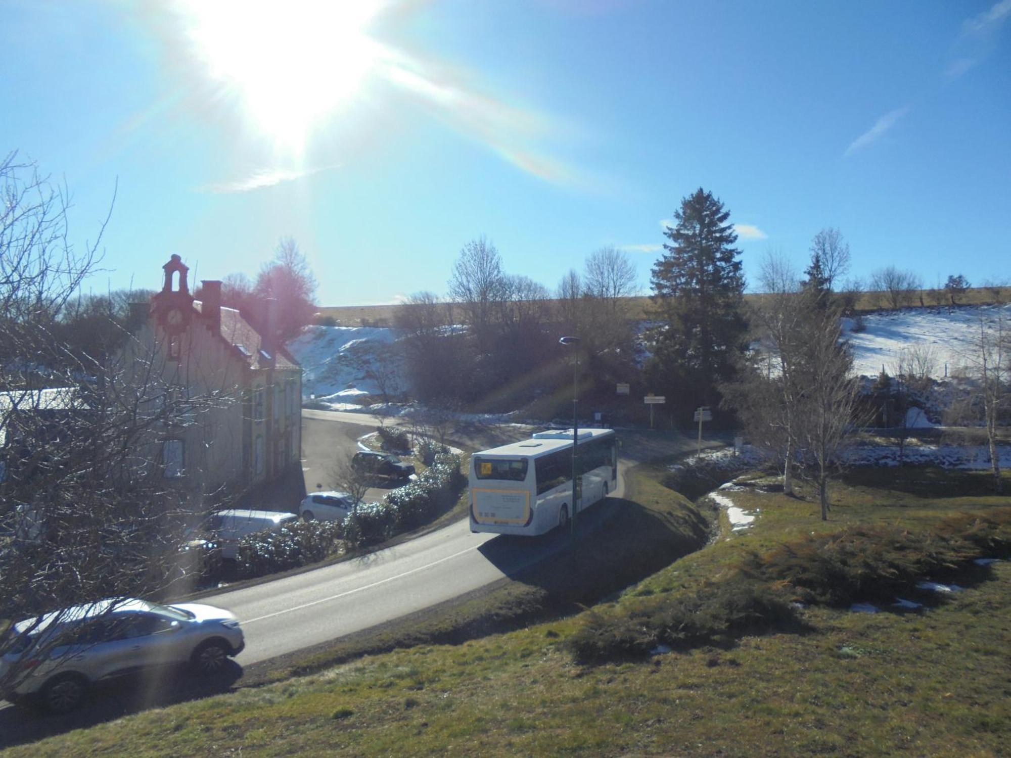 Logis Hotel Restaurant Auberge Du Bougnat Saint-Victor-la-Riviere ภายนอก รูปภาพ